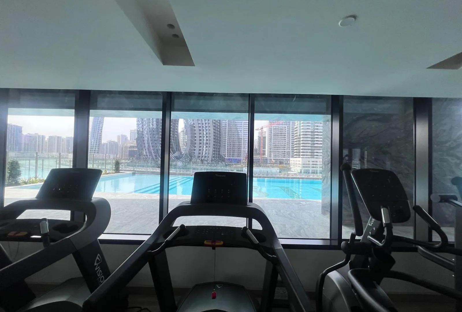 Spacious Apartment At Business Bay Canal L 10 Minutes To Dubai Mall L Burj Khalifa L Downtown United Arab Emirates
